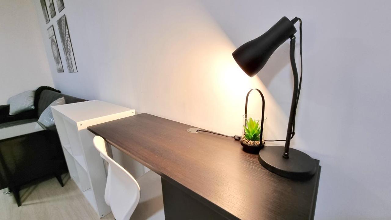 Spacious City Studio / Wifi / Parking 利物浦 外观 照片